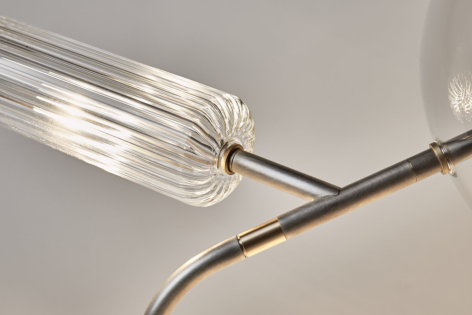 Chemistry T Double Silver - Table