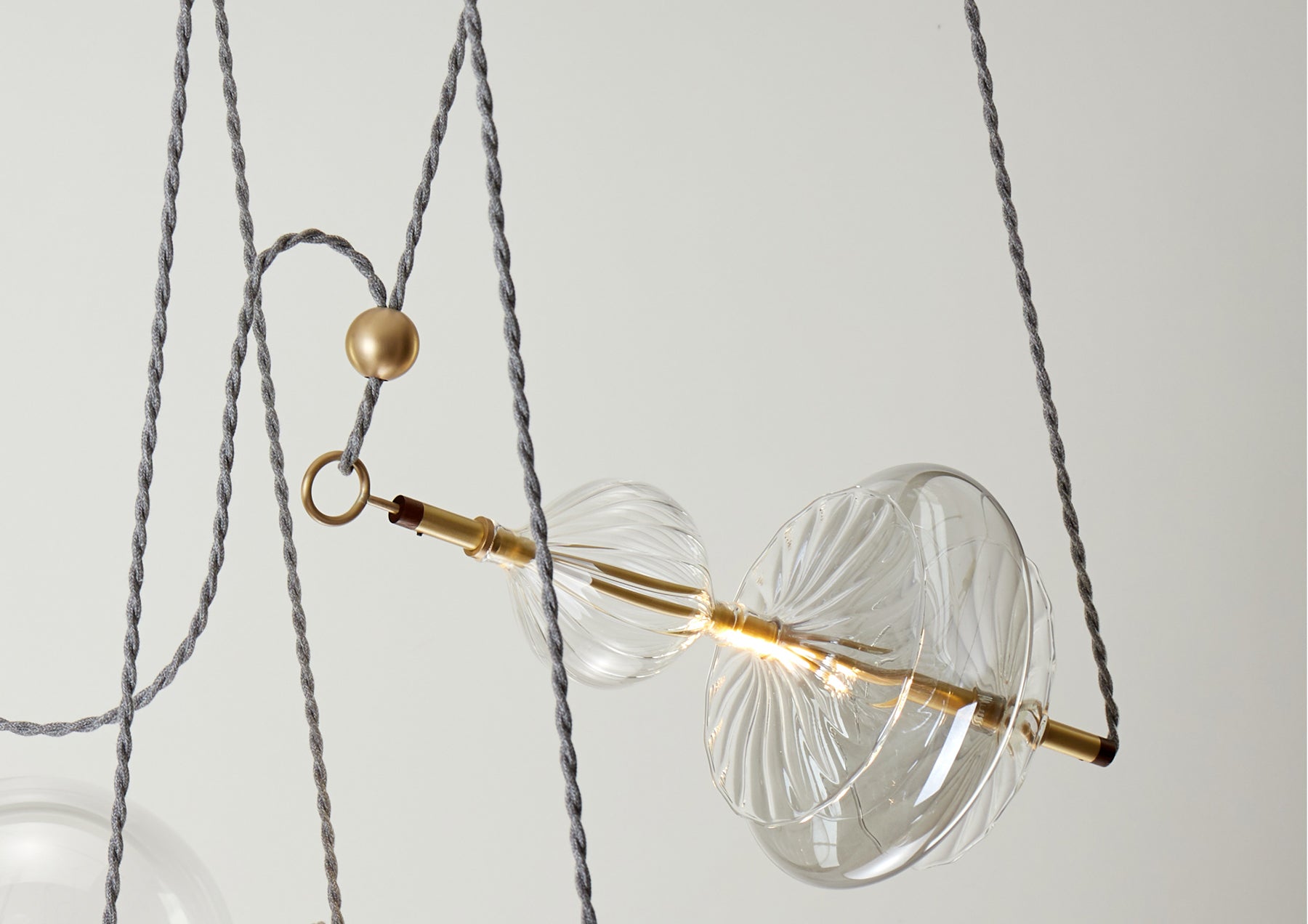 Chemistry Trapezi - Six - Chandelier