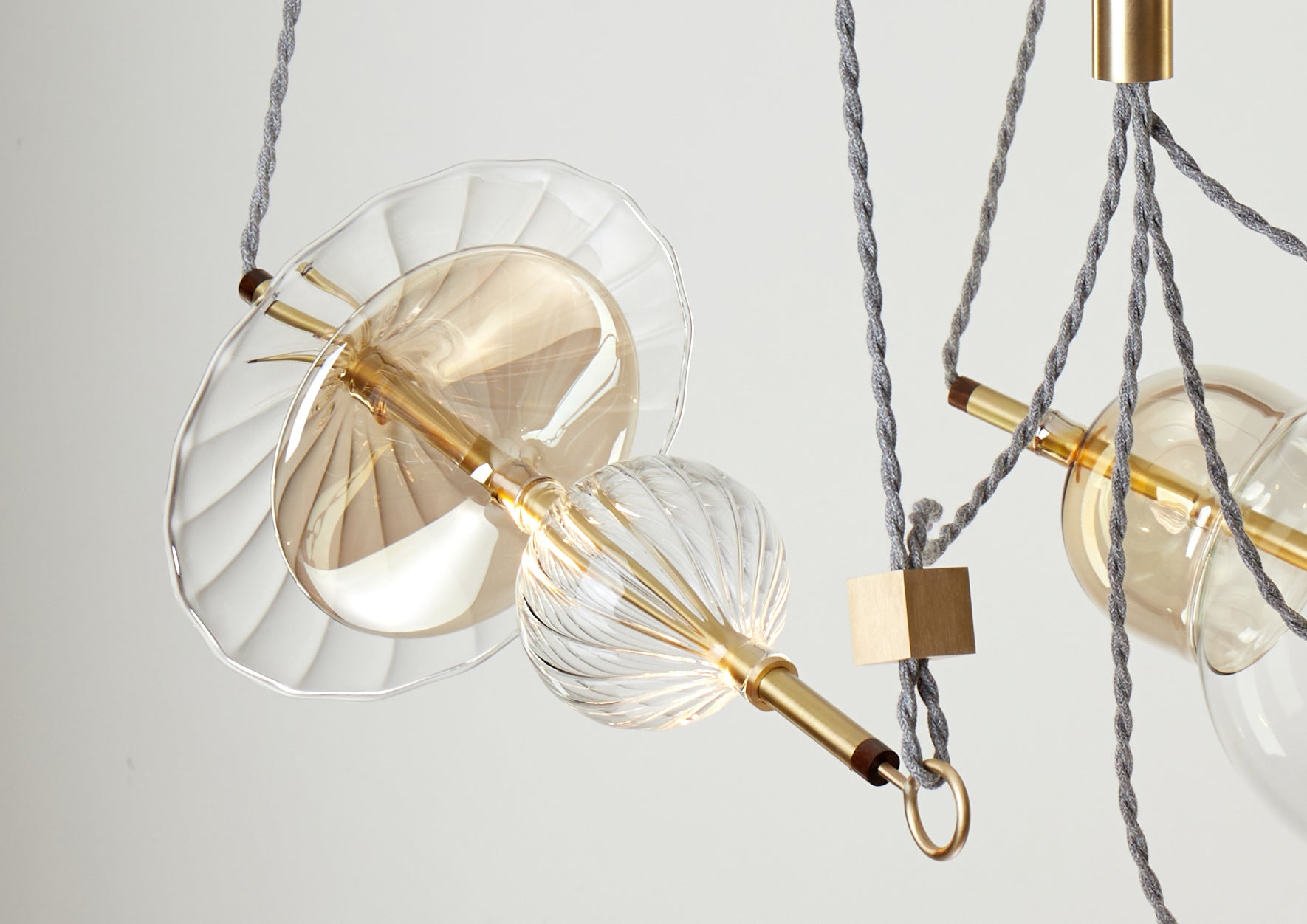 Chemistry Trapezi - Six - Chandelier