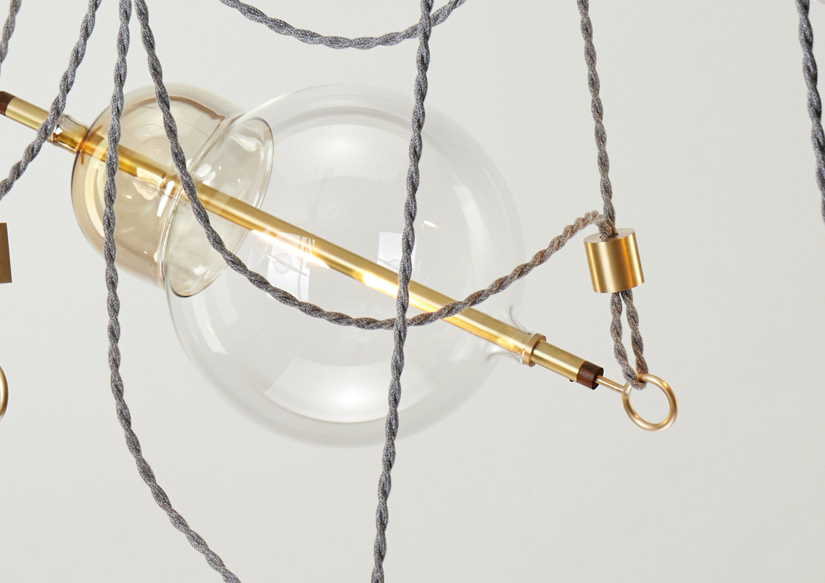 Chemistry Trapezi - Six - Chandelier